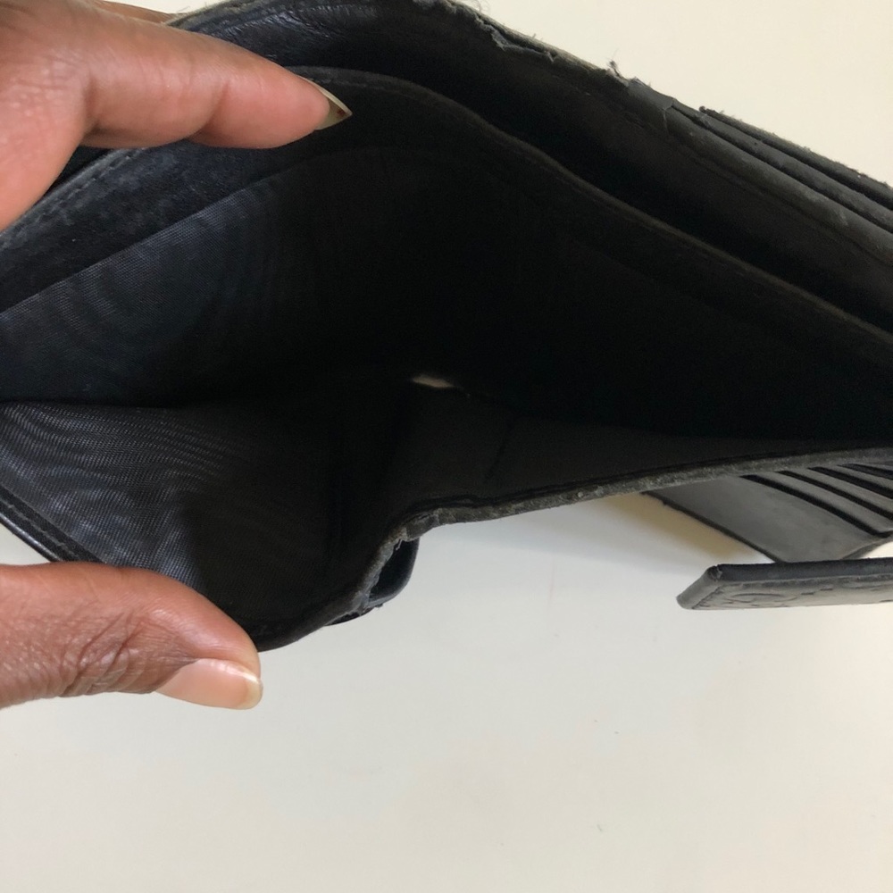Gucci Wallet - Picture 9 of 11